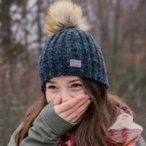 Meet your Posher, Ava